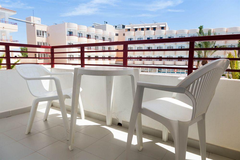 Coral Star Hotel San Antonio  Exterior photo